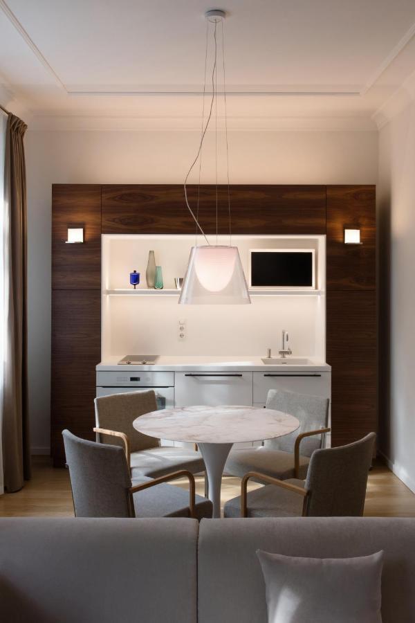 Design Studio Apartment With Balcony By Hostlovers Каунас Екстериор снимка