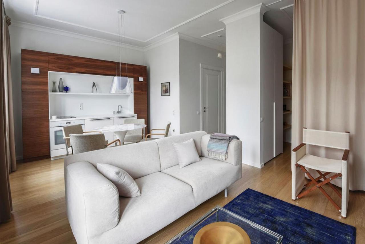 Design Studio Apartment With Balcony By Hostlovers Каунас Екстериор снимка